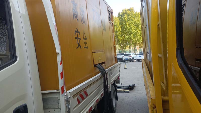 莲池如何判断柴油发电机组和UPS电源的切换时间是否符合要求？